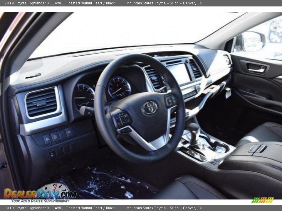2019 Toyota Highlander XLE AWD Toasted Walnut Pearl / Black Photo #5