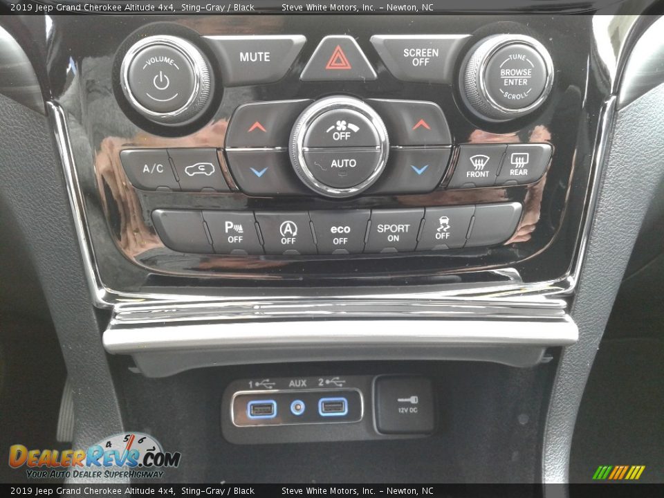 2019 Jeep Grand Cherokee Altitude 4x4 Sting-Gray / Black Photo #31
