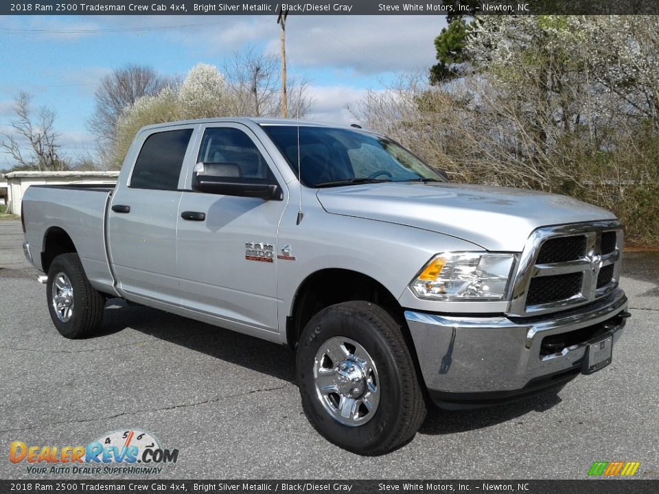 2018 Ram 2500 Tradesman Crew Cab 4x4 Bright Silver Metallic / Black/Diesel Gray Photo #4