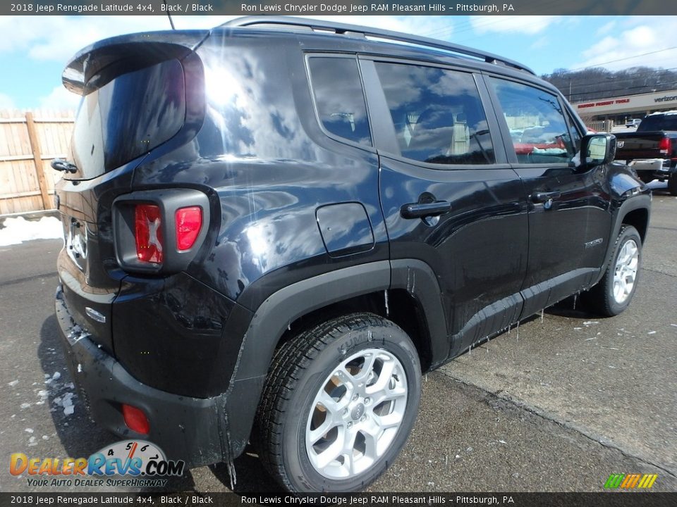 2018 Jeep Renegade Latitude 4x4 Black / Black Photo #6