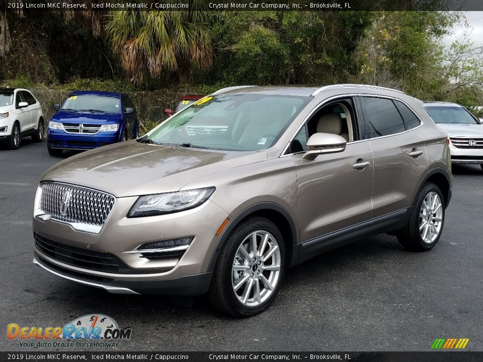 Front 3/4 View of 2019 Lincoln MKC Reserve Photo #1