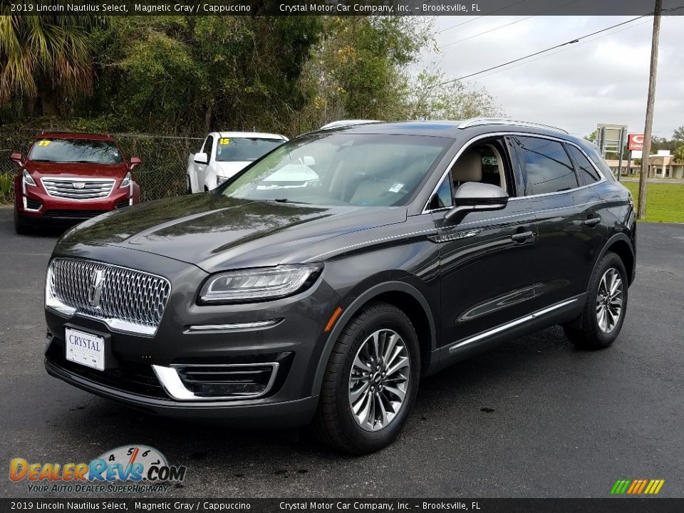 Front 3/4 View of 2019 Lincoln Nautilus Select Photo #1