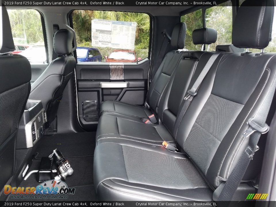 2019 Ford F250 Super Duty Lariat Crew Cab 4x4 Oxford White / Black Photo #10