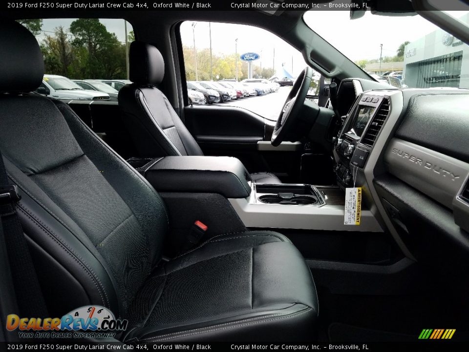 2019 Ford F250 Super Duty Lariat Crew Cab 4x4 Oxford White / Black Photo #12