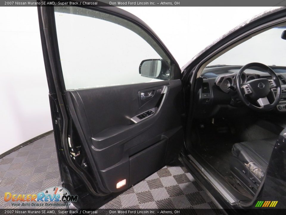 2007 Nissan Murano SE AWD Super Black / Charcoal Photo #32