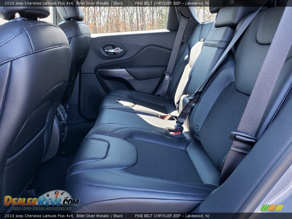 2019 Jeep Cherokee Latitude Plus 4x4 Billet Silver Metallic / Black Photo #6