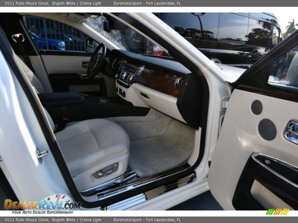 2011 Rolls-Royce Ghost English White / Creme Light Photo #25
