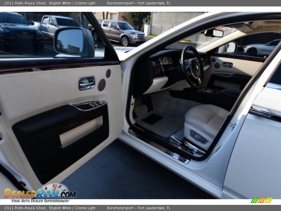 2011 Rolls-Royce Ghost English White / Creme Light Photo #27