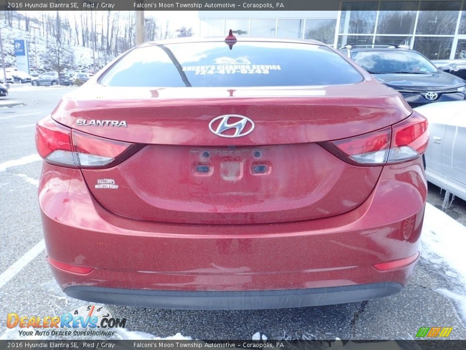 2016 Hyundai Elantra SE Red / Gray Photo #3