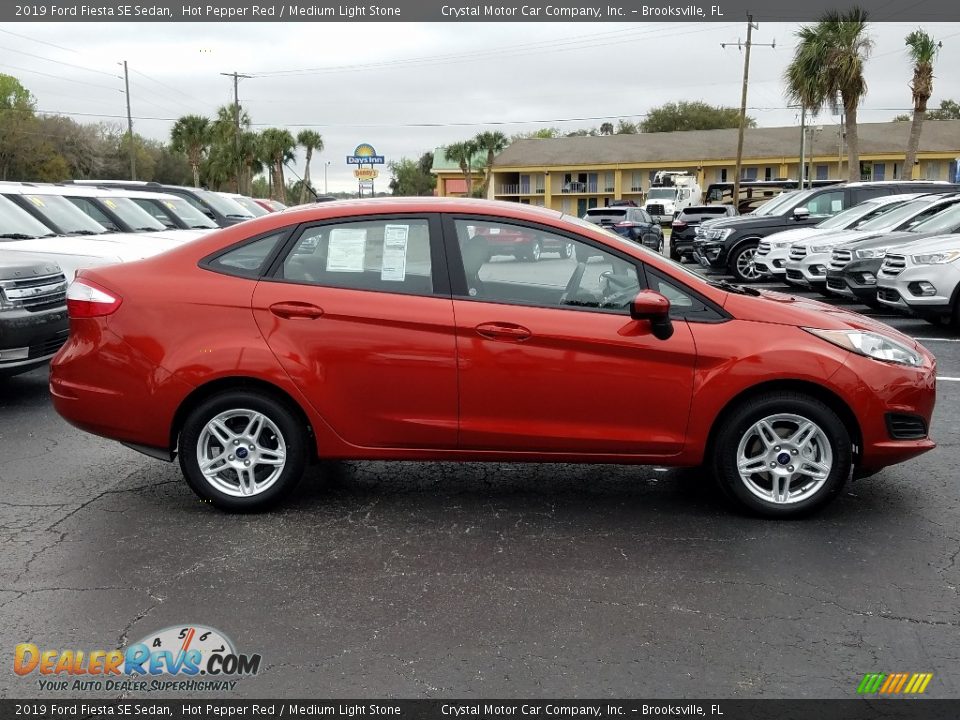 2019 Ford Fiesta SE Sedan Hot Pepper Red / Medium Light Stone Photo #6