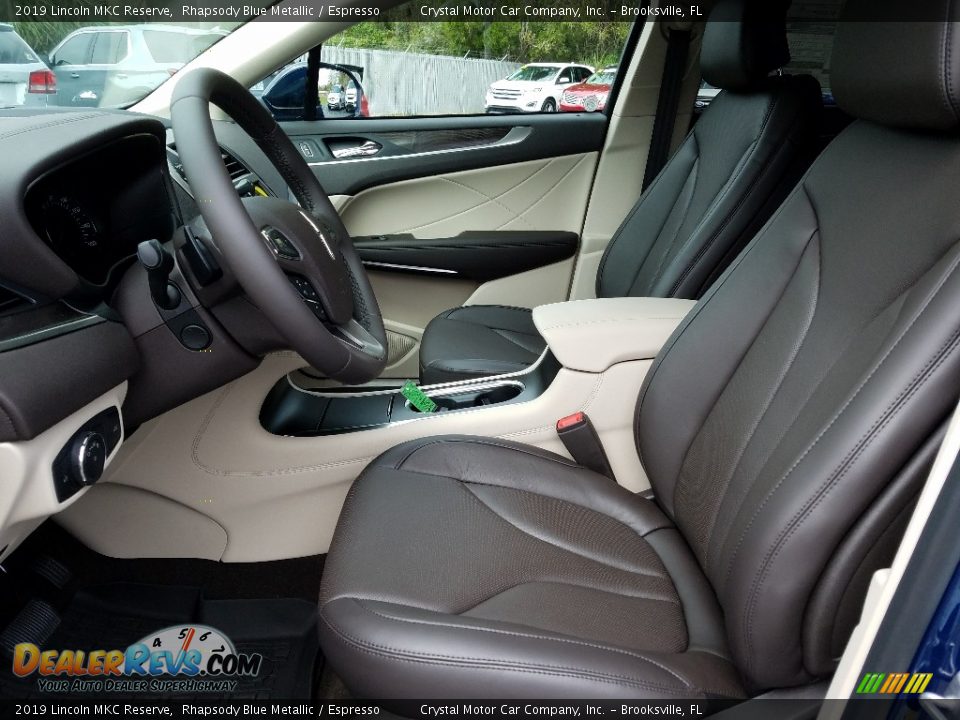 Front Seat of 2019 Lincoln MKC Reserve Photo #9