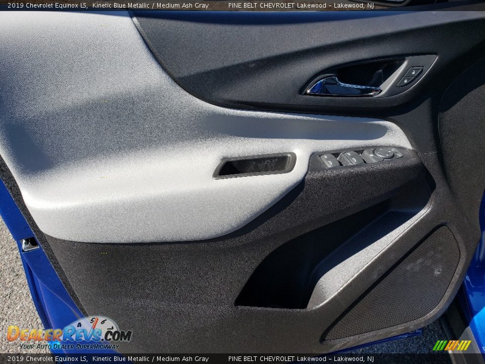2019 Chevrolet Equinox LS Kinetic Blue Metallic / Medium Ash Gray Photo #7