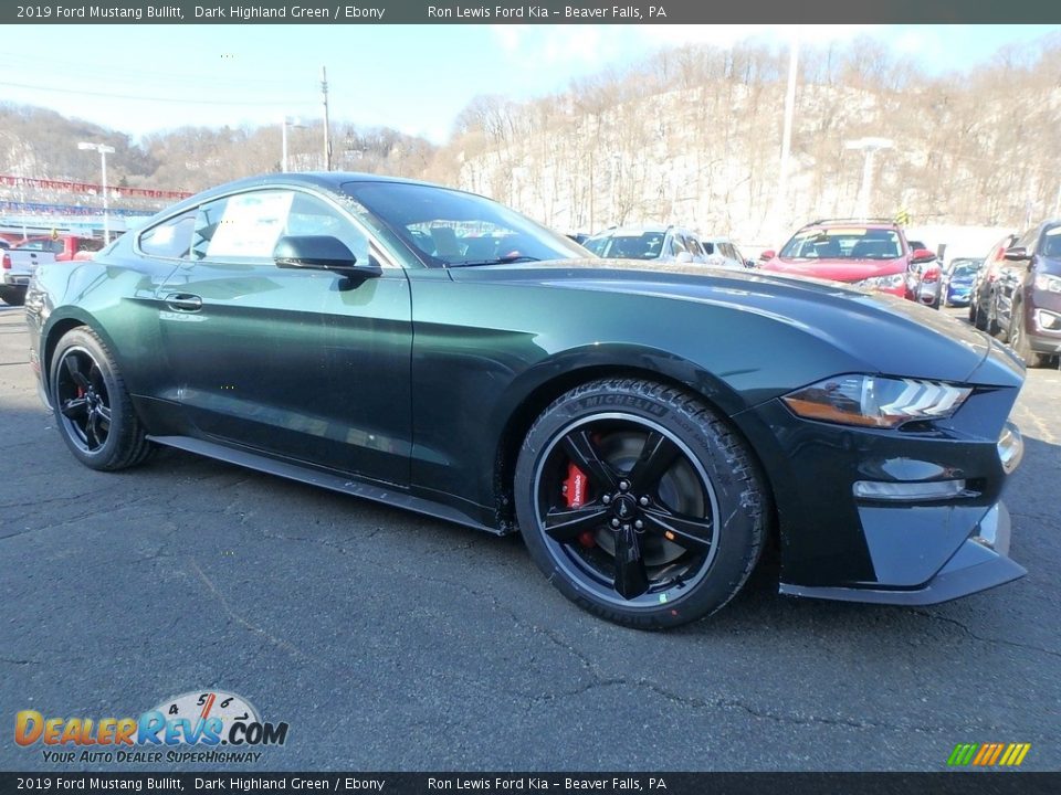 Front 3/4 View of 2019 Ford Mustang Bullitt Photo #9
