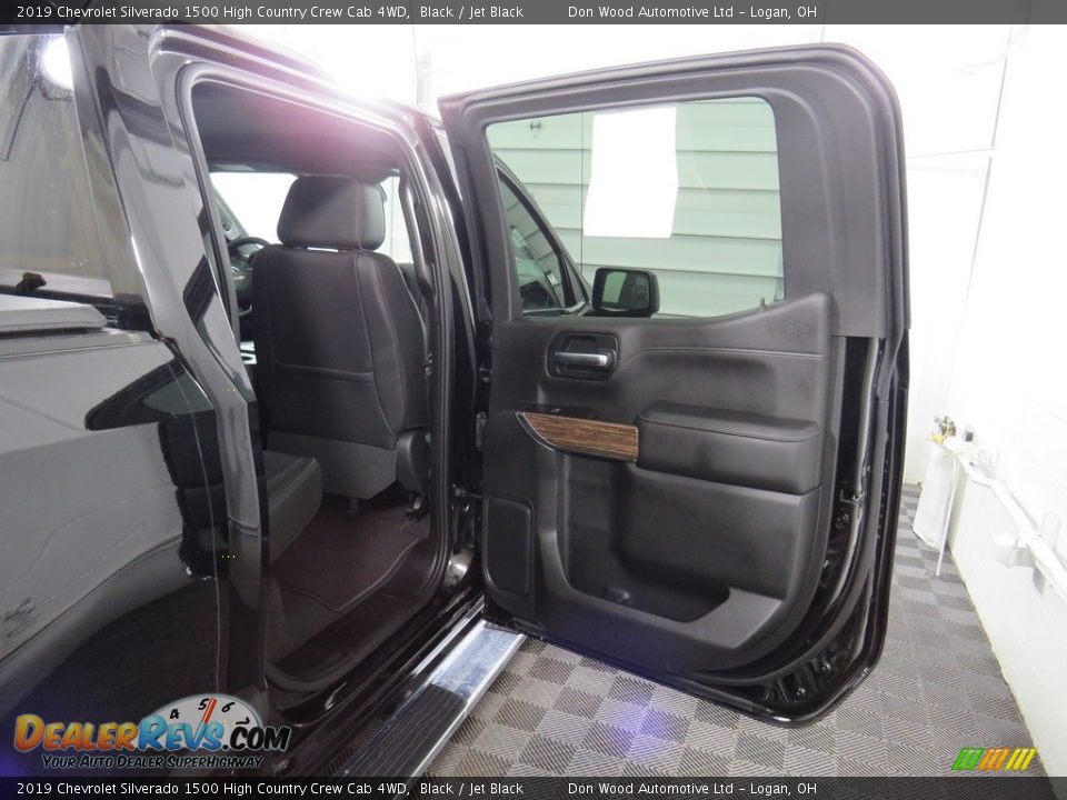 2019 Chevrolet Silverado 1500 High Country Crew Cab 4WD Black / Jet Black Photo #36