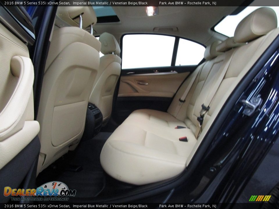 2016 BMW 5 Series 535i xDrive Sedan Imperial Blue Metallic / Venetian Beige/Black Photo #11