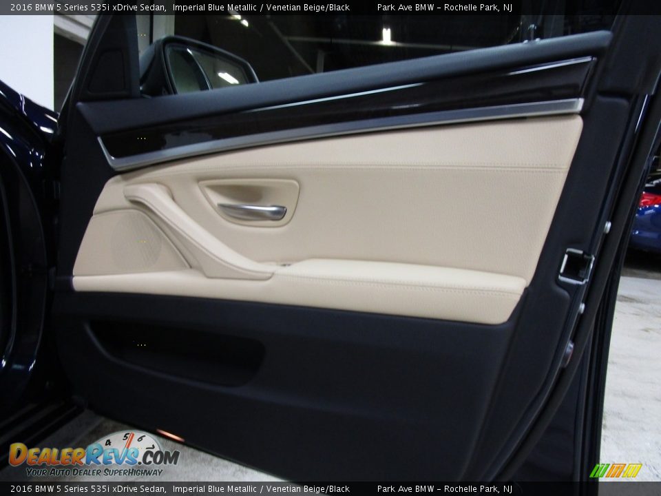 2016 BMW 5 Series 535i xDrive Sedan Imperial Blue Metallic / Venetian Beige/Black Photo #12