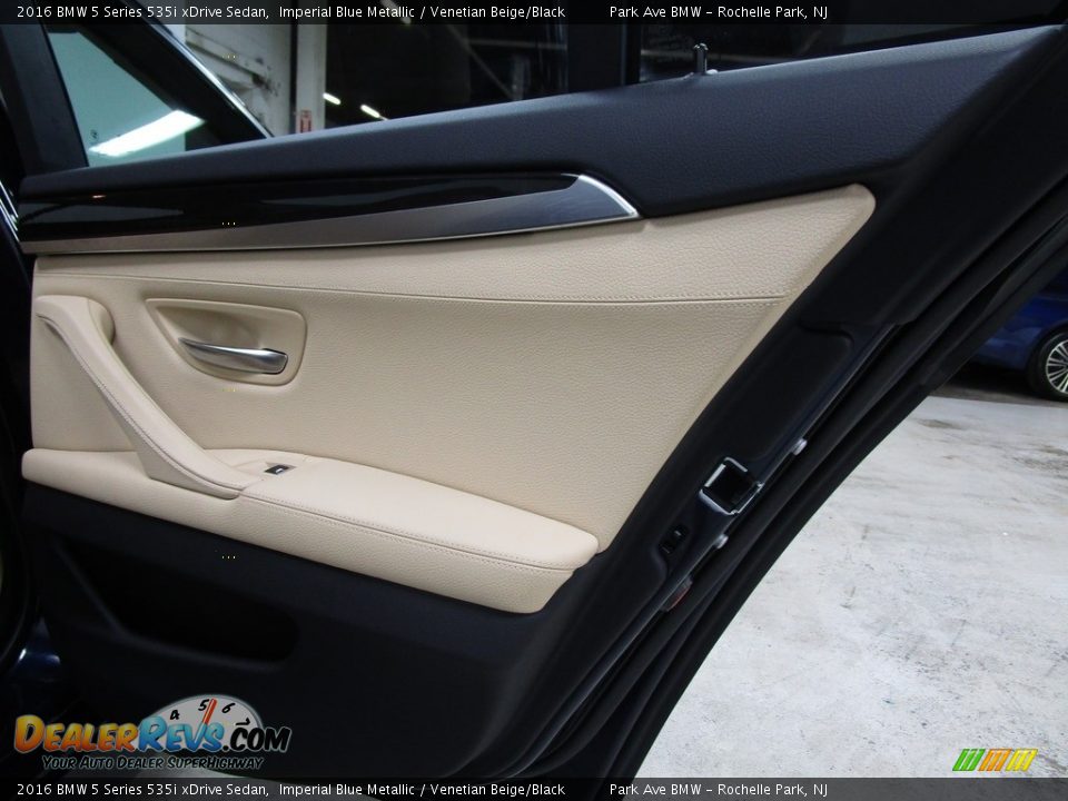 2016 BMW 5 Series 535i xDrive Sedan Imperial Blue Metallic / Venetian Beige/Black Photo #15