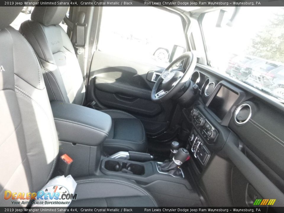 2019 Jeep Wrangler Unlimited Sahara 4x4 Granite Crystal Metallic / Black Photo #9