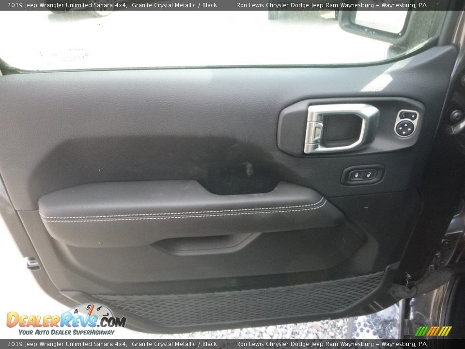 2019 Jeep Wrangler Unlimited Sahara 4x4 Granite Crystal Metallic / Black Photo #13