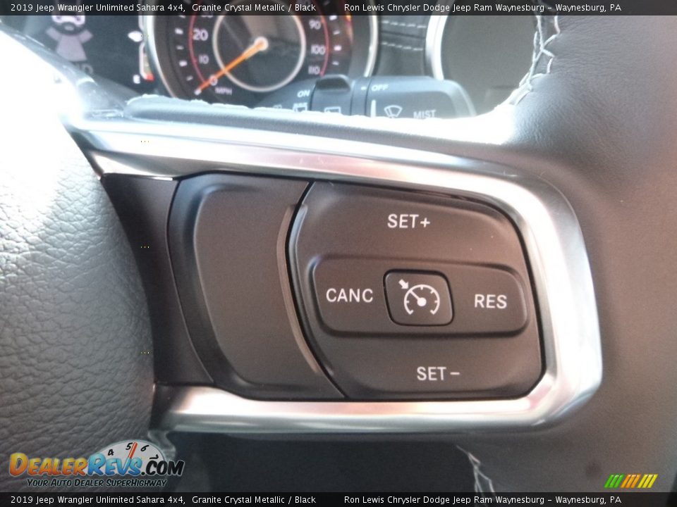 2019 Jeep Wrangler Unlimited Sahara 4x4 Granite Crystal Metallic / Black Photo #18