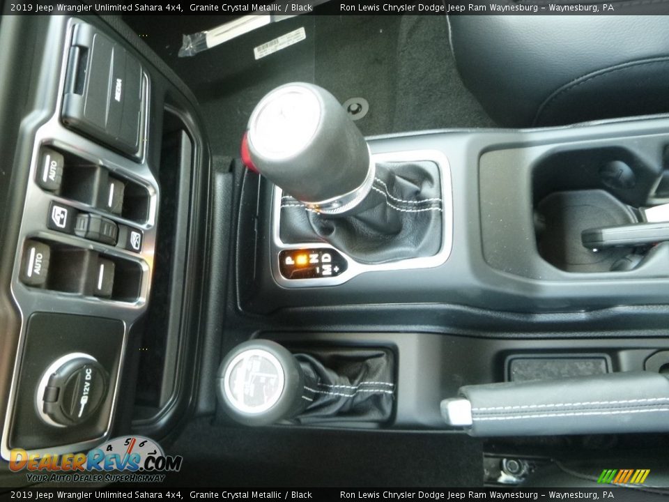2019 Jeep Wrangler Unlimited Sahara 4x4 Granite Crystal Metallic / Black Photo #20