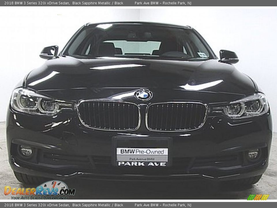 2018 BMW 3 Series 320i xDrive Sedan Black Sapphire Metallic / Black Photo #5