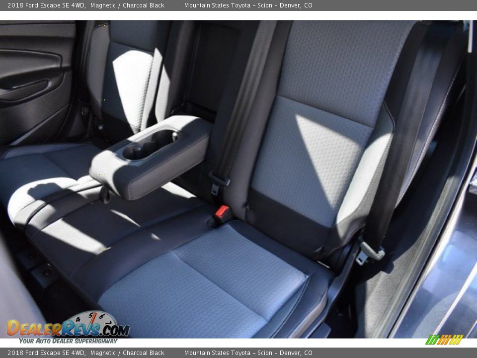 2018 Ford Escape SE 4WD Magnetic / Charcoal Black Photo #22