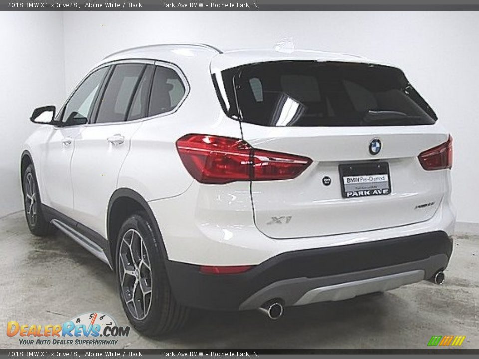 2018 BMW X1 xDrive28i Alpine White / Black Photo #2