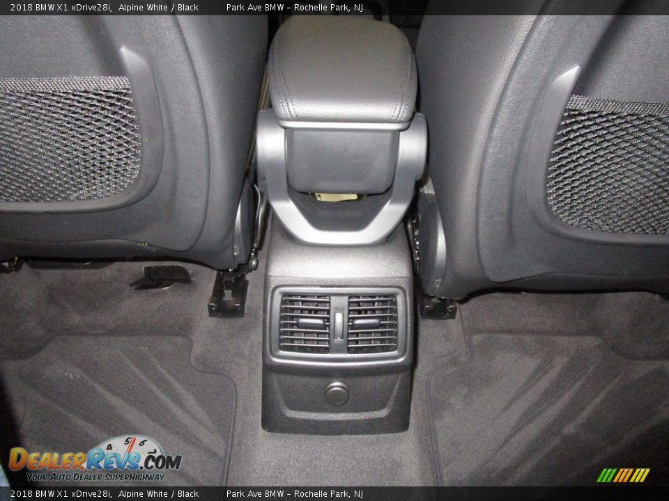 2018 BMW X1 xDrive28i Alpine White / Black Photo #19