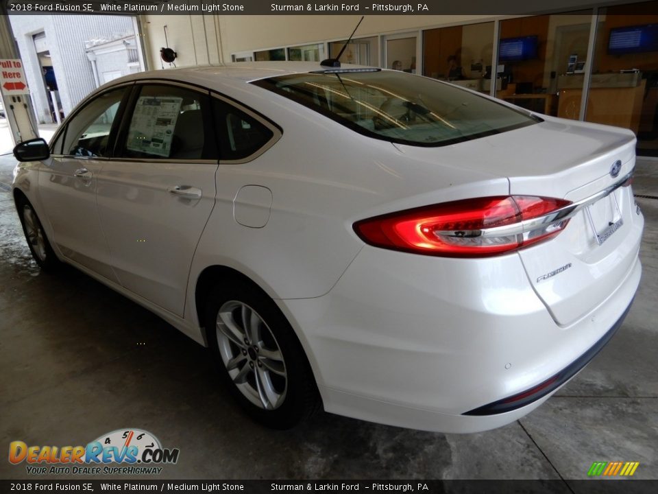 2018 Ford Fusion SE White Platinum / Medium Light Stone Photo #4