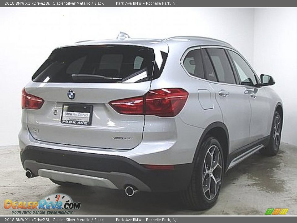 2018 BMW X1 xDrive28i Glacier Silver Metallic / Black Photo #4