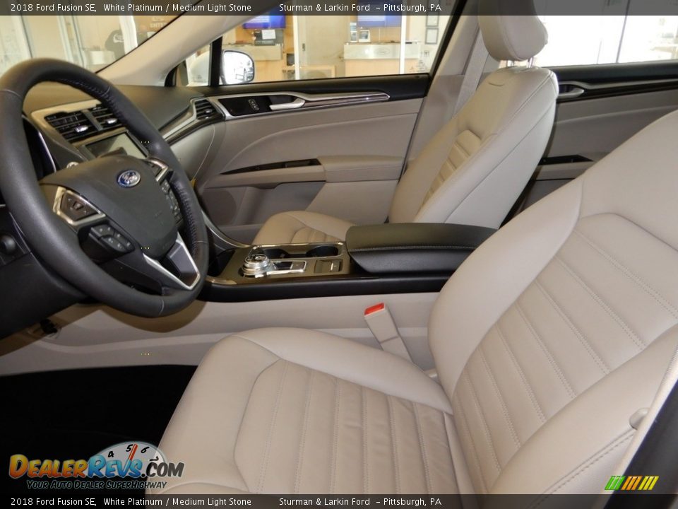 2018 Ford Fusion SE White Platinum / Medium Light Stone Photo #7