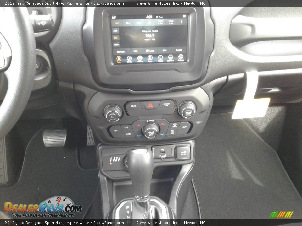 2019 Jeep Renegade Sport 4x4 Alpine White / Black/Sandstorm Photo #19