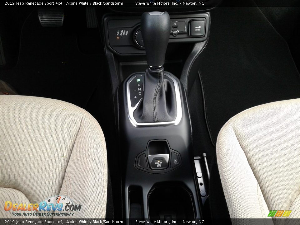 2019 Jeep Renegade Sport 4x4 Alpine White / Black/Sandstorm Photo #25