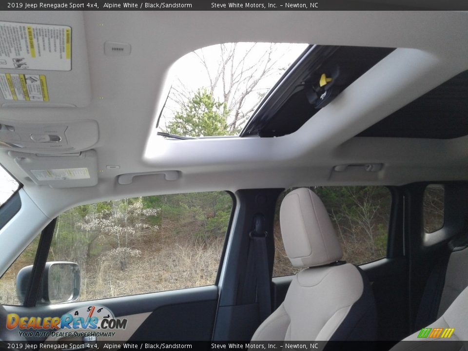 2019 Jeep Renegade Sport 4x4 Alpine White / Black/Sandstorm Photo #27