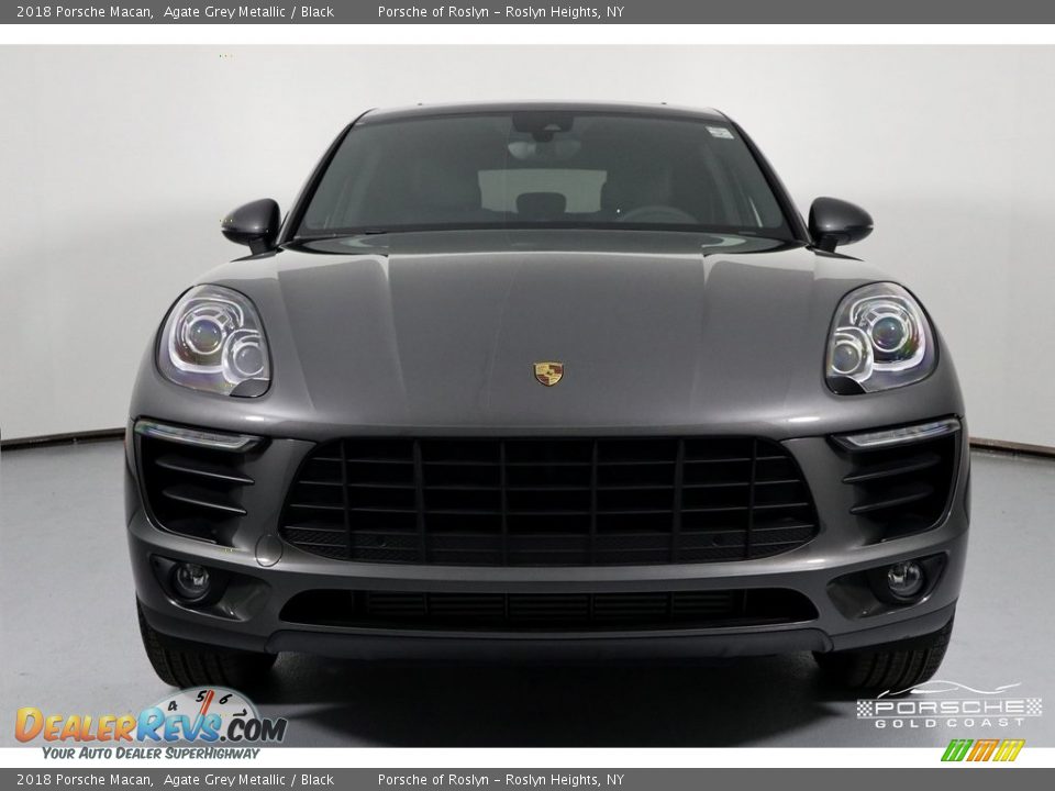 2018 Porsche Macan Agate Grey Metallic / Black Photo #2
