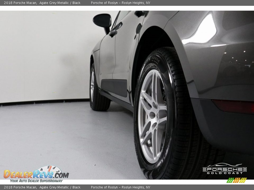 2018 Porsche Macan Agate Grey Metallic / Black Photo #5
