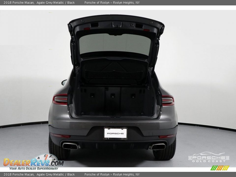 2018 Porsche Macan Agate Grey Metallic / Black Photo #7