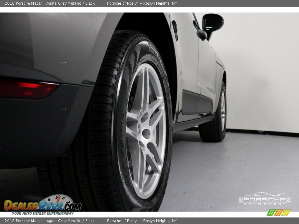 2018 Porsche Macan Agate Grey Metallic / Black Photo #10