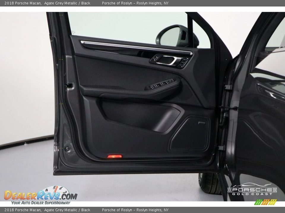 2018 Porsche Macan Agate Grey Metallic / Black Photo #12