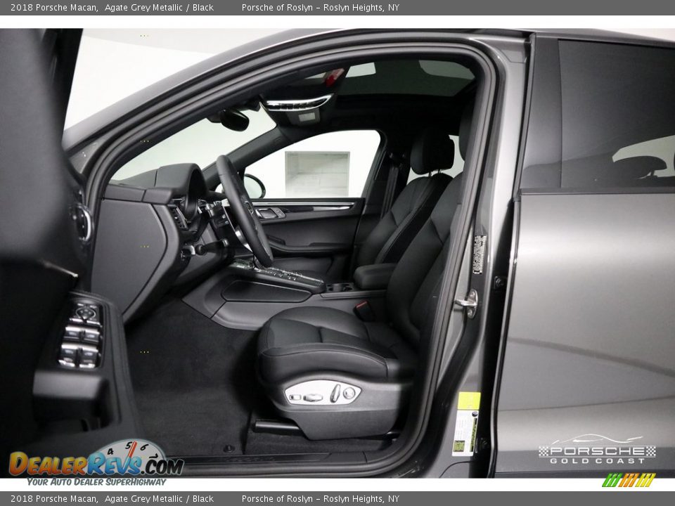 2018 Porsche Macan Agate Grey Metallic / Black Photo #13
