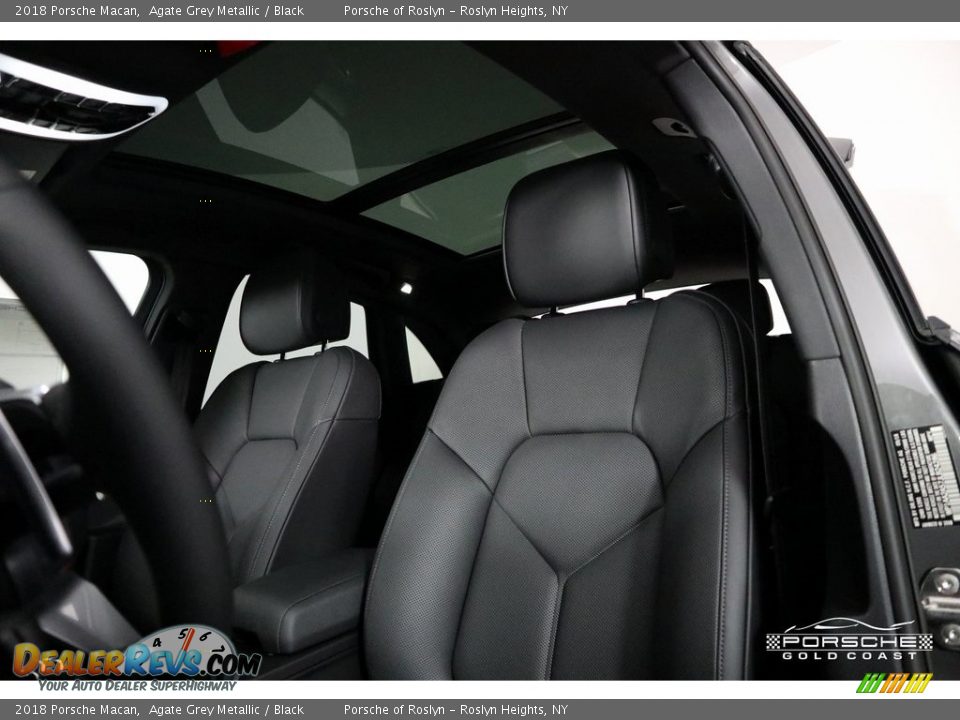 2018 Porsche Macan Agate Grey Metallic / Black Photo #22