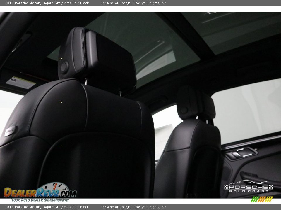 2018 Porsche Macan Agate Grey Metallic / Black Photo #26