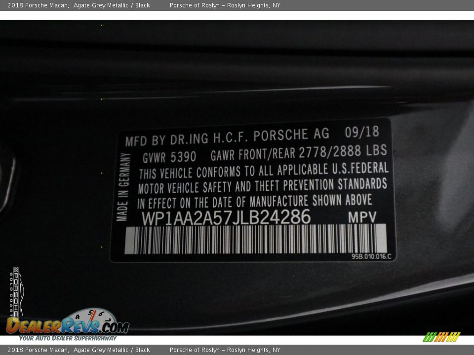 2018 Porsche Macan Agate Grey Metallic / Black Photo #27