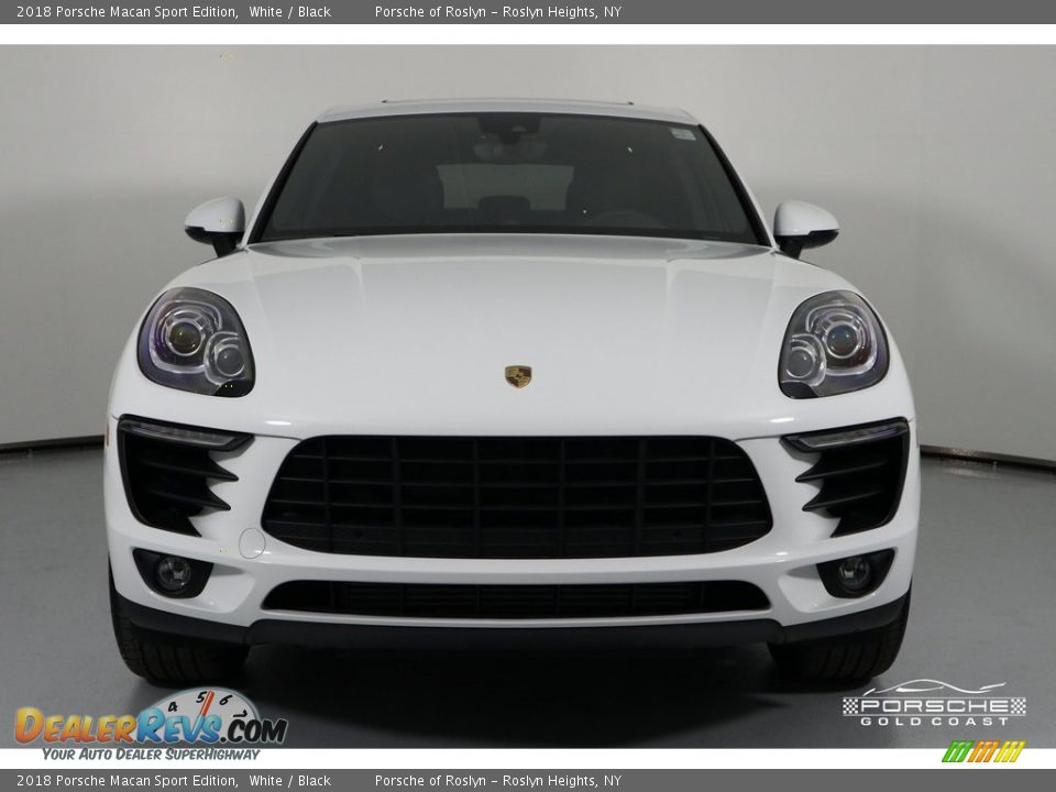 2018 Porsche Macan Sport Edition White / Black Photo #2