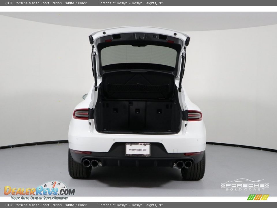 2018 Porsche Macan Sport Edition White / Black Photo #7