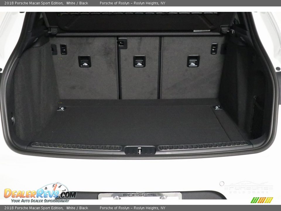 2018 Porsche Macan Sport Edition White / Black Photo #8