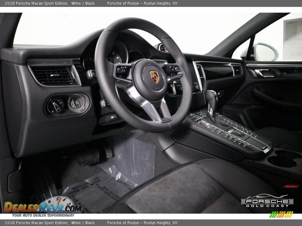 2018 Porsche Macan Sport Edition White / Black Photo #14