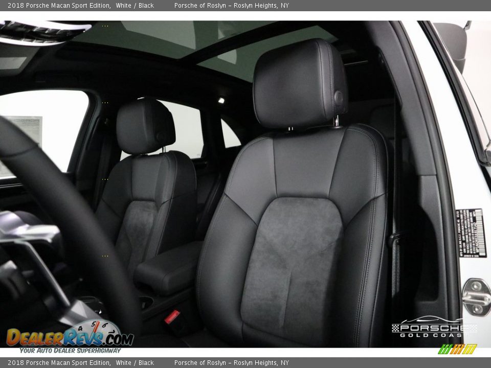 2018 Porsche Macan Sport Edition White / Black Photo #15