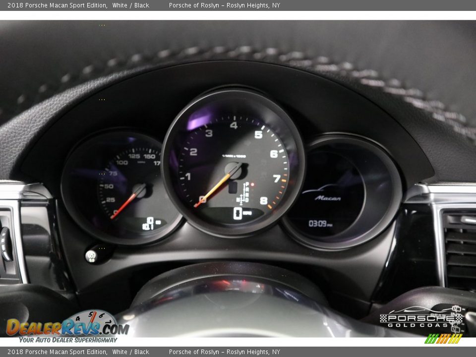 2018 Porsche Macan Sport Edition White / Black Photo #16